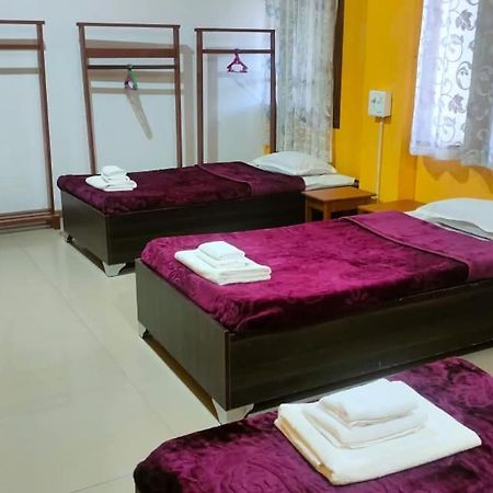 Iranyai Homestay Imphal Eksteriør bilde