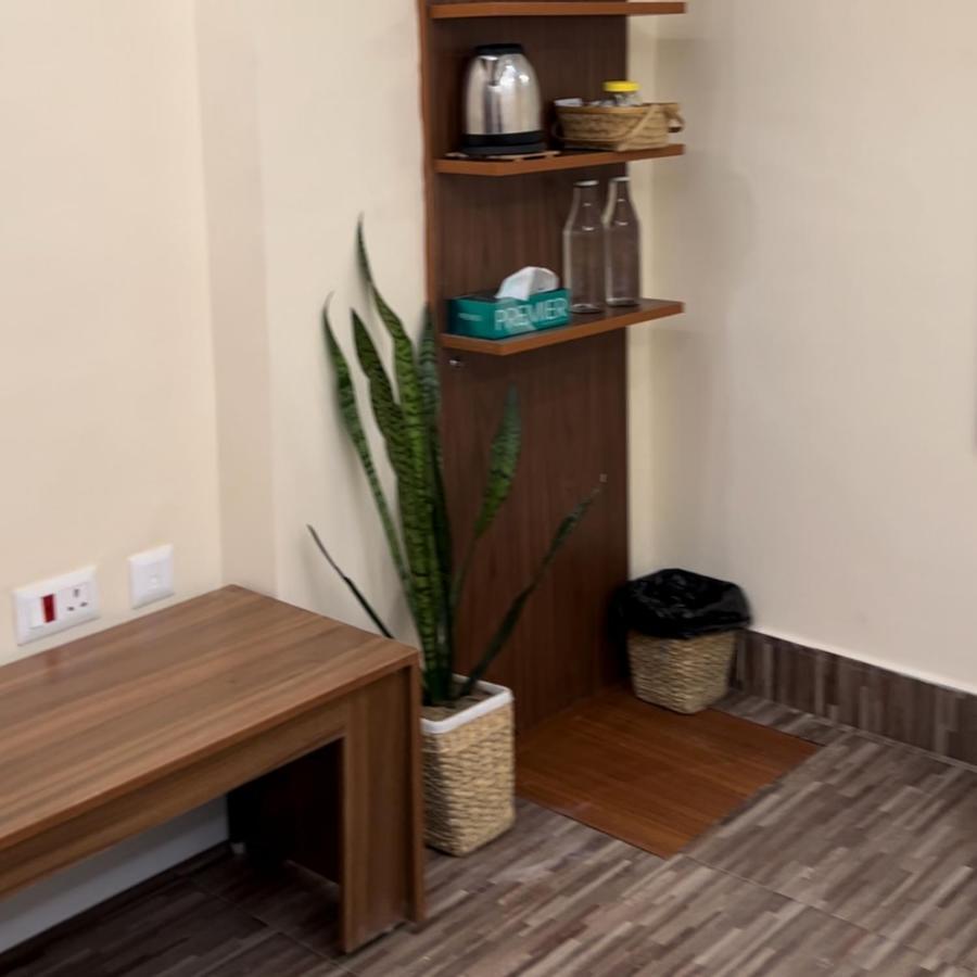 Iranyai Homestay Imphal Eksteriør bilde